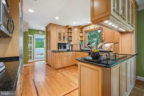2808 29th Pl NW, Washington, DC 20008 photo 11
