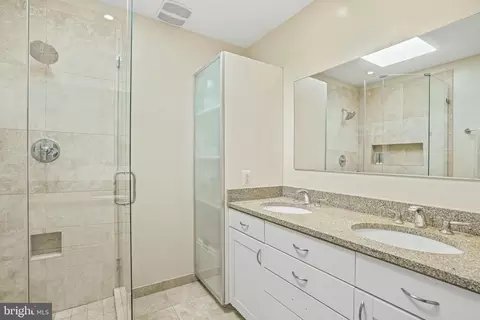 Bath - 1217 E Street St NE, Washington, DC 20002 photo 2 of 7