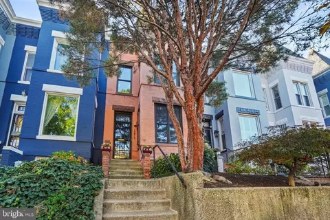 Exterior - 1217 E Street St NE, Washington, DC 20002 photo 6 of 7