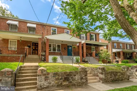 1925 S Se SE, Washington, DC 20020