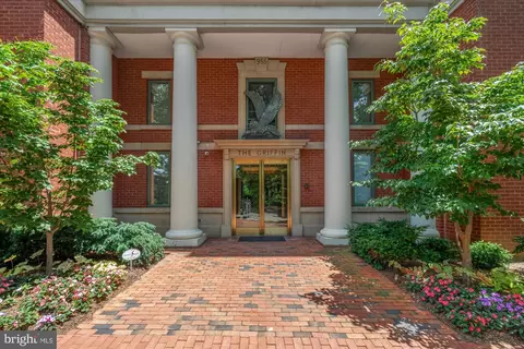 955 26th St NW #706, Washington, DC 20037
