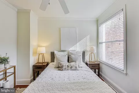 24 16th St SE, Washington, DC 20003 photo 13