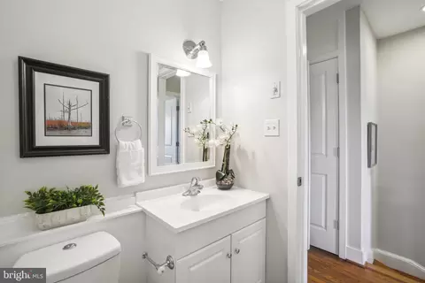 708 5th St SE, Washington, DC 20003 photo 13