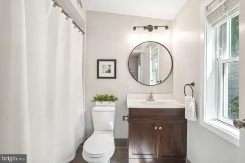 708 5th St SE, Washington, DC 20003 photo 20