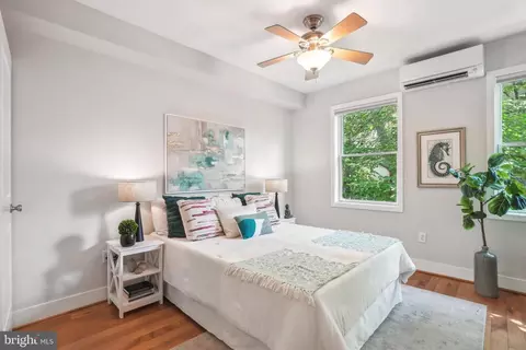 708 5th St SE, Washington, DC 20003 photo 16