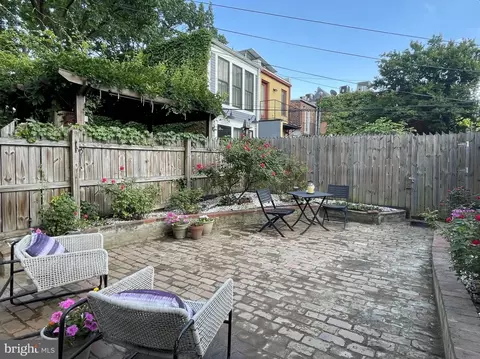 Exterior - 821 C St SE, Washington, DC 20003 photo 4 of 6