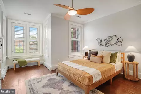 227 C St NE, Washington, DC 20002 photo 14