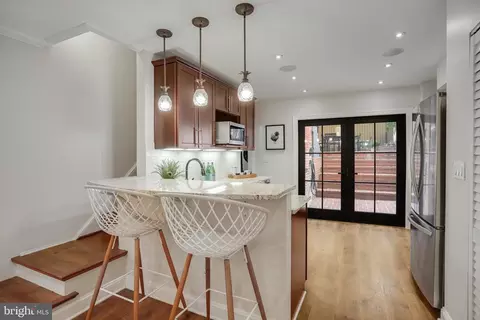 227 C St NE, Washington, DC 20002 photo 4