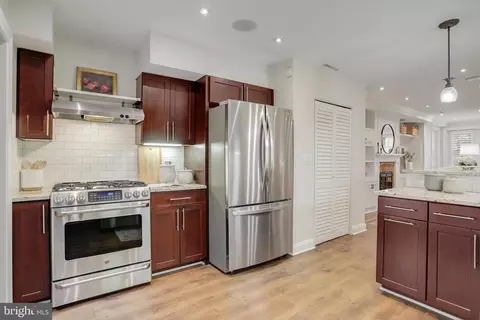 227 C St NE, Washington, DC 20002 photo 6