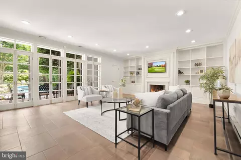 Living - 222 11th St NE, Washington, DC 20002 photo 1 of 8