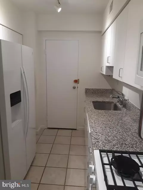 4201 Cathedral Ave NW #1123E, Washington, DC 20016
