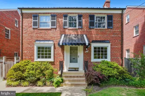 4635 Warren St NW, Washington, DC 20016