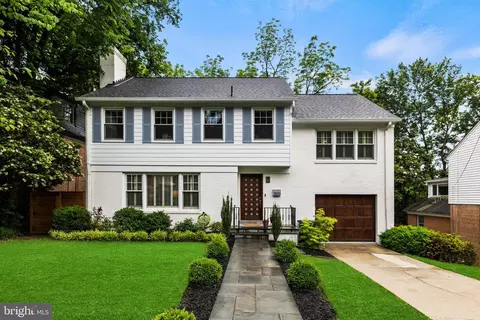 2833 Arizona Ter NW, Washington, DC 20016