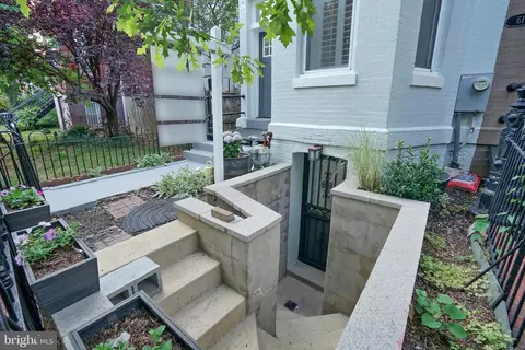 608 G St NE, Washington, DC 20002 photo 33