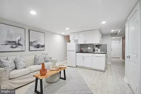 608 G St NE, Washington, DC 20002 photo 23
