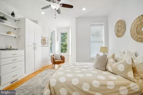 608 G St NE, Washington, DC 20002 photo 14