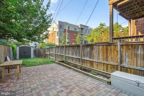 608 G St NE, Washington, DC 20002 photo 32