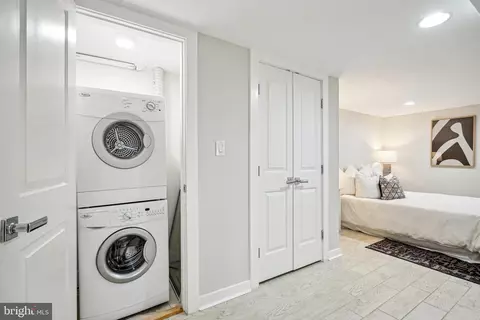608 G St NE, Washington, DC 20002 photo 30