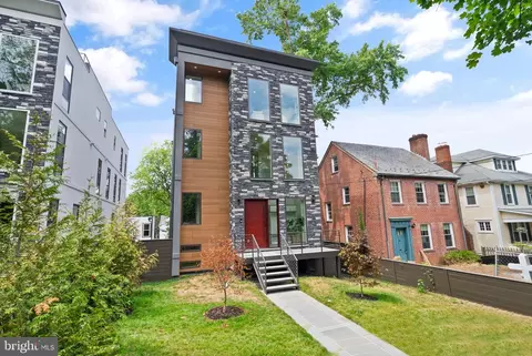 6118 30th St NW, Washington, DC 20015