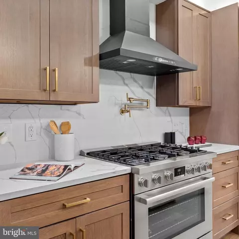 1620 Potomac Ave SE, Washington, DC 20003 photo 6