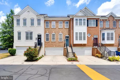 3241 Theodore R Hagans Dr NE, Washington, DC 20018