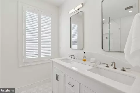 Bath - 2716 O St NW, Washington, DC 20007 photo 1 of 4