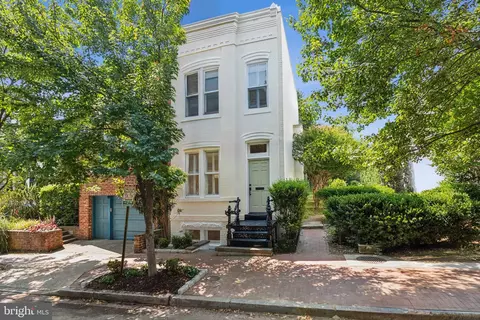 Exterior - 2716 O St NW, Washington, DC 20007 photo 5 of 5