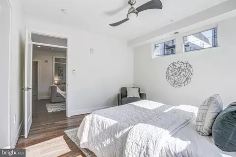 2337 Champlain St NW #106, Washington, DC 20009 photo 14