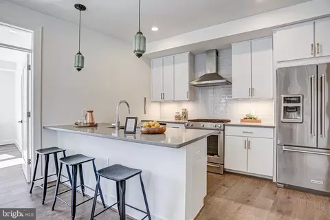 2337 Champlain St NW #106, Washington, DC 20009 photo 8