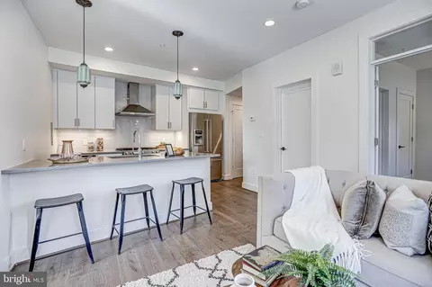 2337 Champlain St NW #106, Washington, DC 20009 photo 7