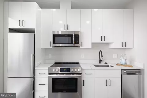Kitchen - 824 18th St NE #4, Washington, DC 20002 photo 1 of 1