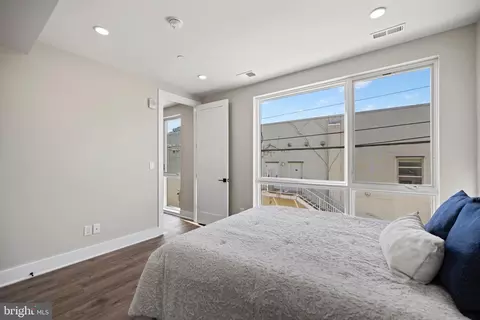 824 18th St NE #8, Washington, DC 20002 photo 13