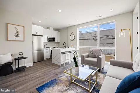 824 18th St NE #8, Washington, DC 20002