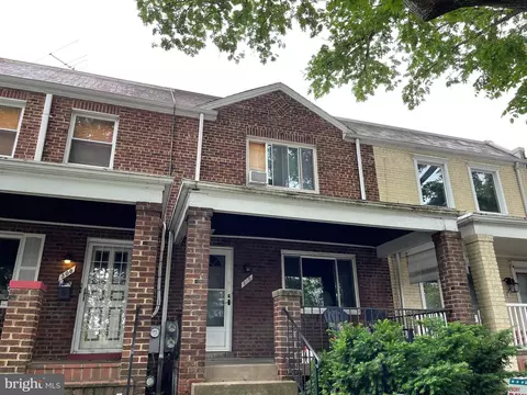 310 19th St NE, Washington, DC 20002 photo 1