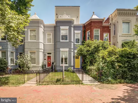 Exterior - 631 12th St NE, Washington, DC 20002 photo 1 of 10