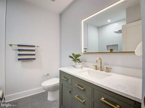 Bath - 631 12th St NE, Washington, DC 20002 photo 1 of 6