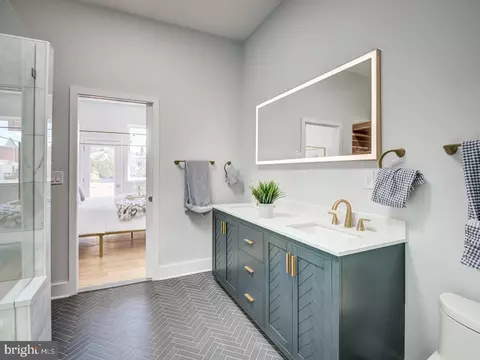 Bath - 631 12th St NE, Washington, DC 20002 photo 5 of 6