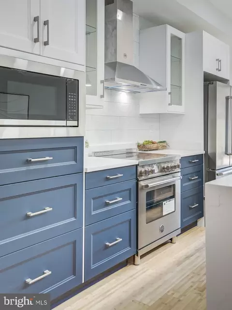 Kitchen - 631 12th St NE, Washington, DC 20002 photo 5 of 6