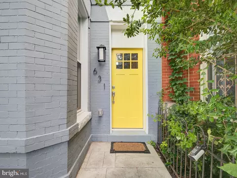 631 12th St NE, Washington, DC 20002