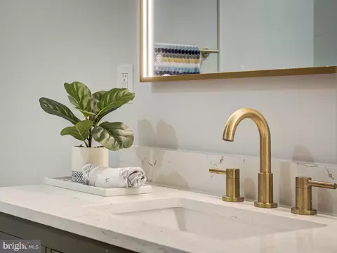 Bath - 631 12th St NE, Washington, DC 20002 photo 3 of 6