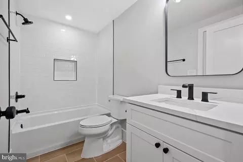 1622 D St NE, Washington, DC 20002 photo 26