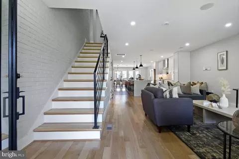 1622 D St NE, Washington, DC 20002 photo 4