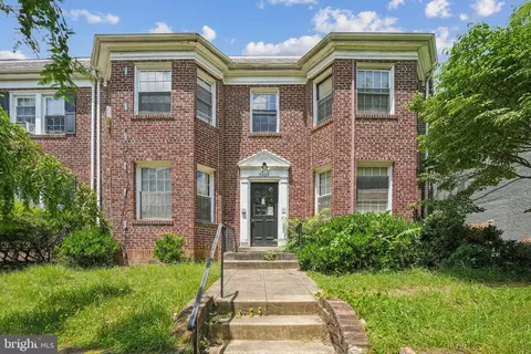 3925 W Street NW, Washington, DC 20007