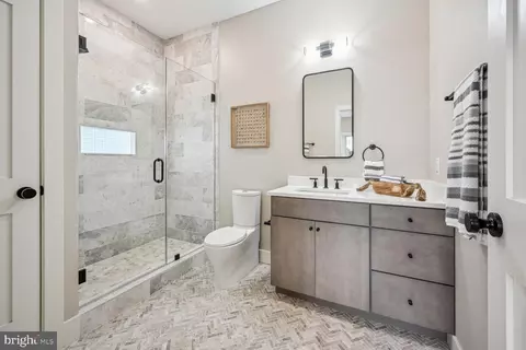 1820 19th St NW #2, Washington, DC 20009 photo 13