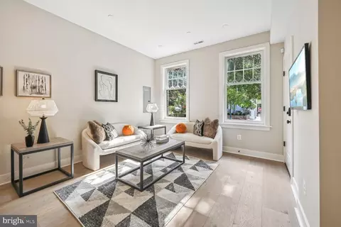 1820 19th St NW #2, Washington, DC 20009 photo 3
