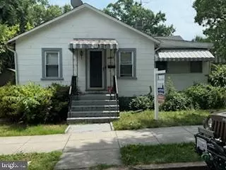 1007 Taussig Pl NE, Washington, DC 20017