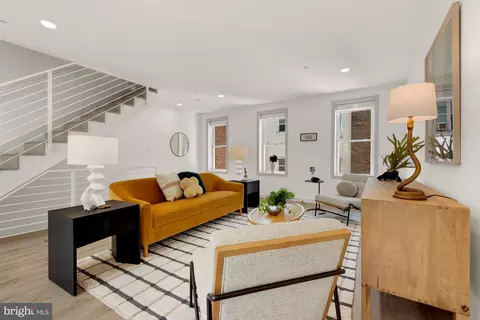 Living - 1116 P St NW #C, Washington, DC 20005 photo 3 of 3