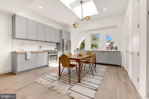 Kitchen - 1116 P St NW #C, Washington, DC 20005 photo 1 of 4