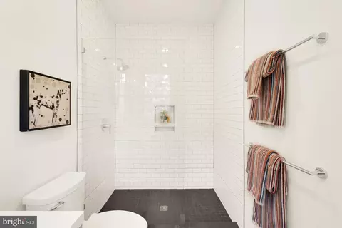 Bath - 1116 P St NW #C, Washington, DC 20005 photo 1 of 4