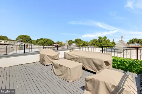 Exterior - 1116 P St NW #C, Washington, DC 20005 photo 3 of 4